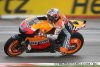 A Silverstone, Casey Stoner hisse sa Honda en tête des essais libres.