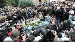 De nombreux fans sont venus dire adieu à Marco Simoncelli.