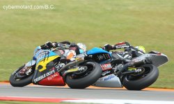Duel saignant entre Tito Rabat et Johann Zarco