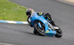 La Suzuki 650SV de Kevin Ettel en pôle position