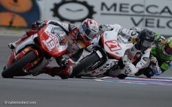 Trio de pilotes en 1000 cc