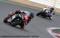 Loris Baz a pris un départ canon sous la pluie !
