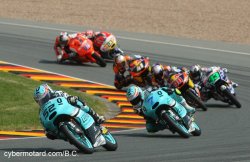 Danny Kent en tête dès le 3e tour