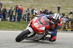 Michael Dunlop remporte le 1000 superstock