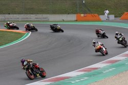 Mehdi Benmalek fait de nouveau le holeshot de la deuxième course