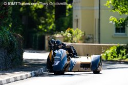 Reeves /Rousseau 6e chrono en première qualifications side car
