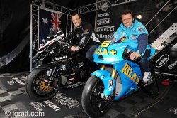 Capirossi au Tourist Trophy avec sa Suzuki
