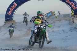 <A name="chapeliereenduropalejeunes12">Camille Chapelière perpétue la tradition des pilotes NGS sur le podium</A>