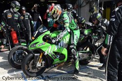 18h10 : La Kawasaki N°11 est le nouveau leader de la course