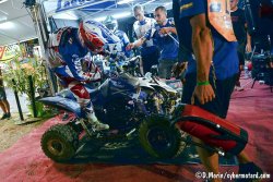 La bonne marche s'est enrayée à la lueur des phares pour le team Drag'On Yamaha