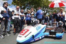 Ben et Tom Birchall concentrés