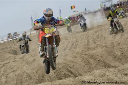Camille Chapelière sur le podium de l'Enduropale du Touquet 2018