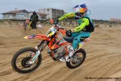 L'échappement coûte le podium d'Hossegor à Camille Chapelière en 2017