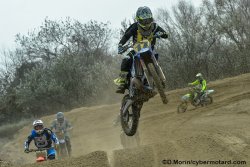 Maxime Jeanne reste leader des machines 2 temps à Loon-Plage