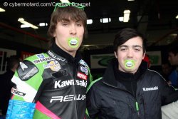 Loris Baz et Jeremy Guarnoni ont eu l'avantage de rouler en endurance au sein du team Louit moto