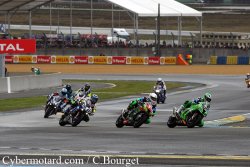 24h Moto > Samedi > 17h30 : Chutes en pagaille sur le Bugatti !