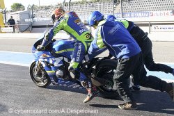 Dimanche matin- 9H20 la chaîne casse sur la Suzuki N°2