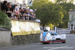 Holden et Cain mettent la barre haut en side-car