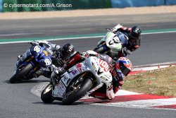 Une 7e victoire en première manche supersport pour Bau
