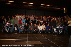 Tous les anciens élèves du Junior Team sur une même photo ! 