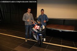Baptiste Guittet et Etienne Masson, deux des trois pilotes Suzuki du Junior Team en 2013.