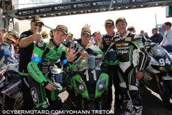 Kawa Puissance 4 ! Après une course riche en rebondissements, le team SRC remporte ses 4e 24 Heures moto d' affilée !