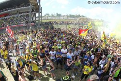 Une foule en jaune !