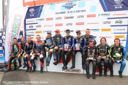 Tous les champions side car sur la même photo