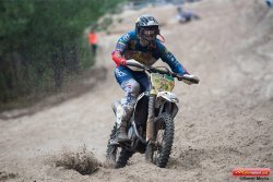 La belle résistance de Yentel Martens n'a pas suffi pour contrer Watson à la Gurp TT 2019