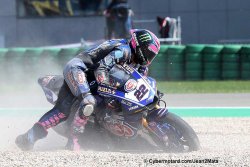Chute de Sam Lowes en 2e manche