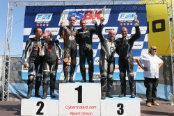 Podium side car F2 dimanche