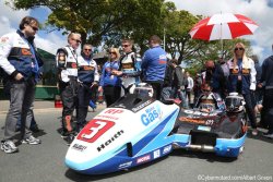 2015 : Sur la ligne de départ de la course 1 TT 
