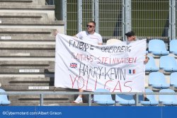 Des supporters pour le side 45