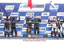 Podium side car F2 dimanche