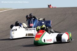 Bagarre F2 course 1