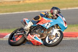 Laurent Morelle #83 et Axel Debiolle #74 : conflit d'SV Suzuki