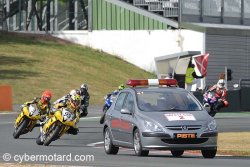 Une première manche supersport hachée