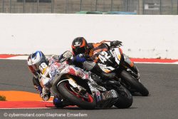 Triumph vs Yamaha