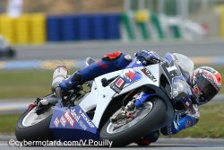 Suzuki N°1 met une option pour la pole