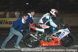 13 dimanche 22 avril > Abandon de la Suzuki N°75