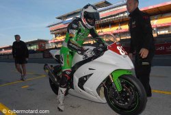 Maccio Racing vise la victoire en superstock