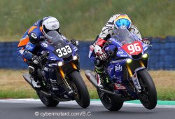Moto Ain coiffe -enfin- la couronne de la Coupe superstock