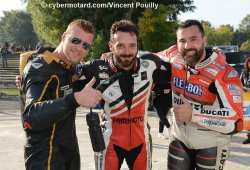 Adversaires sur la piste, copains dans le paddock