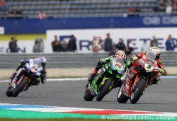 Bautista remporte la course 1 malgré un handicap