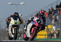 Belle remontée de Tangre en première manche supersport