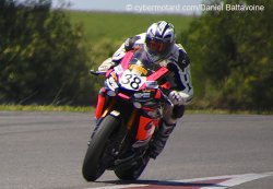 Dimanche, course 2, Florian Pelegrin reste au pied du podium.