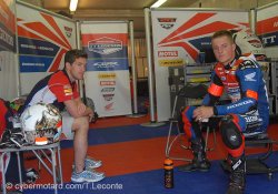Chiens de faïence chez Honda TT Legends