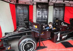 Idem pour les adultes qui veulent, l'espace d'un instant, se prendre pour Lewis Hamilton !