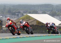 Marquez prend la direction des opérations