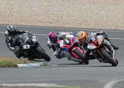 Louis Bulle lance son attaque à 5 tours de la fin de course